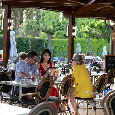 Hotel Le Clos Des Bruyeres