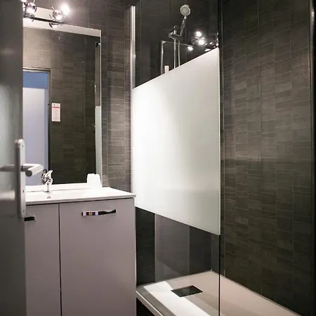 Hotel Le Clos Des Bruyeres 3*