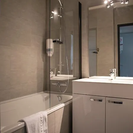 Le Clos Des Bruyeres Hotel 3*