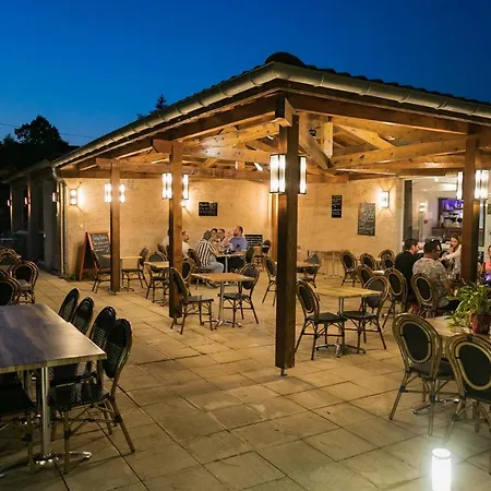 Hotel Le Clos Des Bruyeres 3*