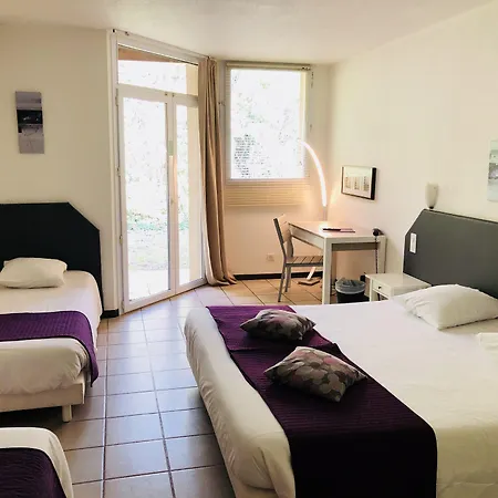 Le Clos Des Bruyeres 3*