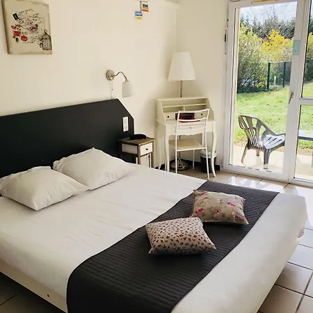Hotel Le Clos Des Bruyeres