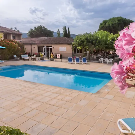 Le Clos Des Bruyeres Hotel 3*