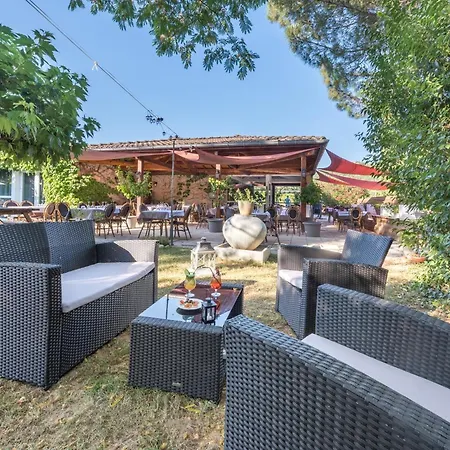Le Clos Des Bruyères Vallon-Pont-dʼArc