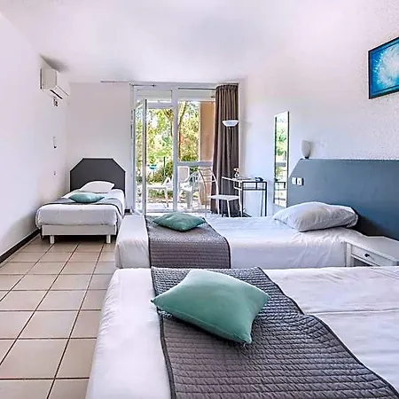 Le Clos Des Bruyeres 3*
