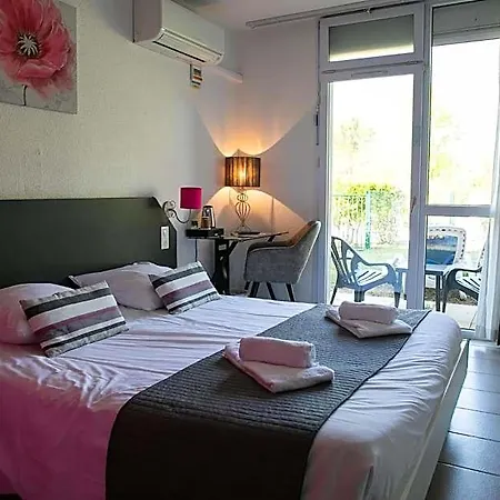 Le Clos Des Bruyeres Hotel